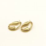 Elegant Wave Earring - Image 3
